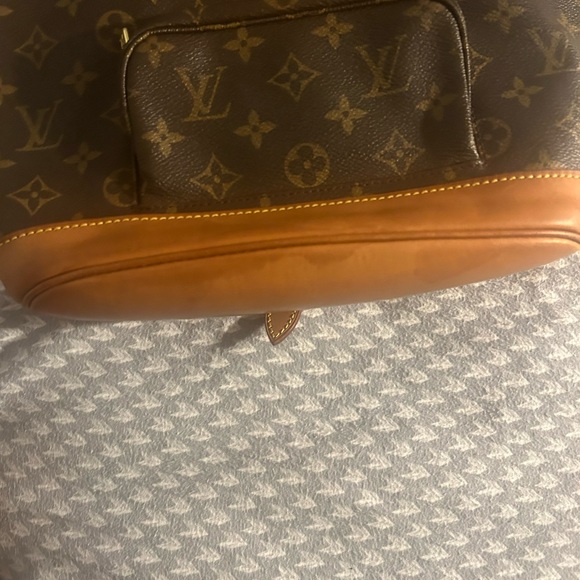 Authentic Louis Vuitton Montsouris Monogram Backpack MM - Picture 6 of 16
